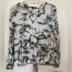 Junior’s Stretchy Hoodie, Black & White, Size L